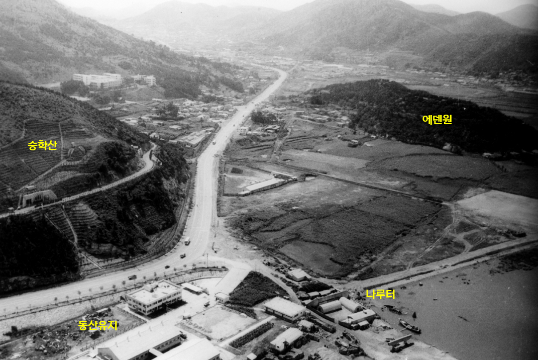 the landing and riverside path1